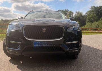 Jaguar F-Pace 108.000 km 16.599 &euro; Brüsewitz 19071