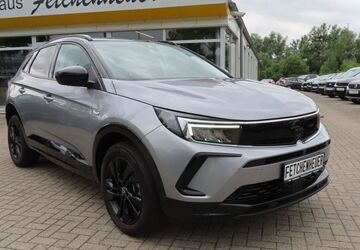 Opel Grandland (X) 24.560 km 22.950 &euro; Schwerin 19057