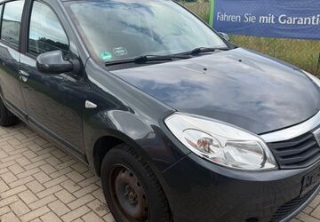 Dacia Sandero 180.447 km 1.999 &euro; Wismar 23970