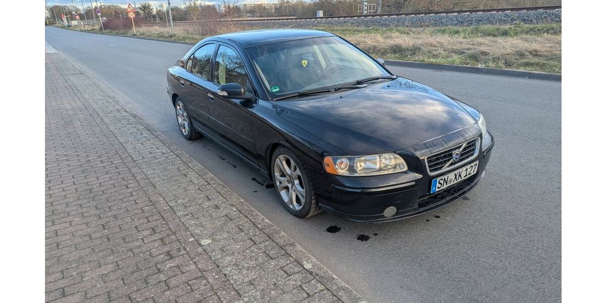Volvo S60 193.000 km 4.400 &euro; Schwerin 19059