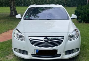 Opel Insignia 124.500 km 10.495 &euro; Rehna 19217