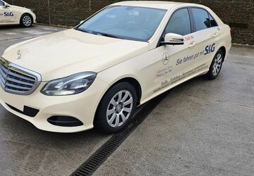 Mercedes-Benz E 200 592.693 km 4.250 &euro; Hagenow 19230